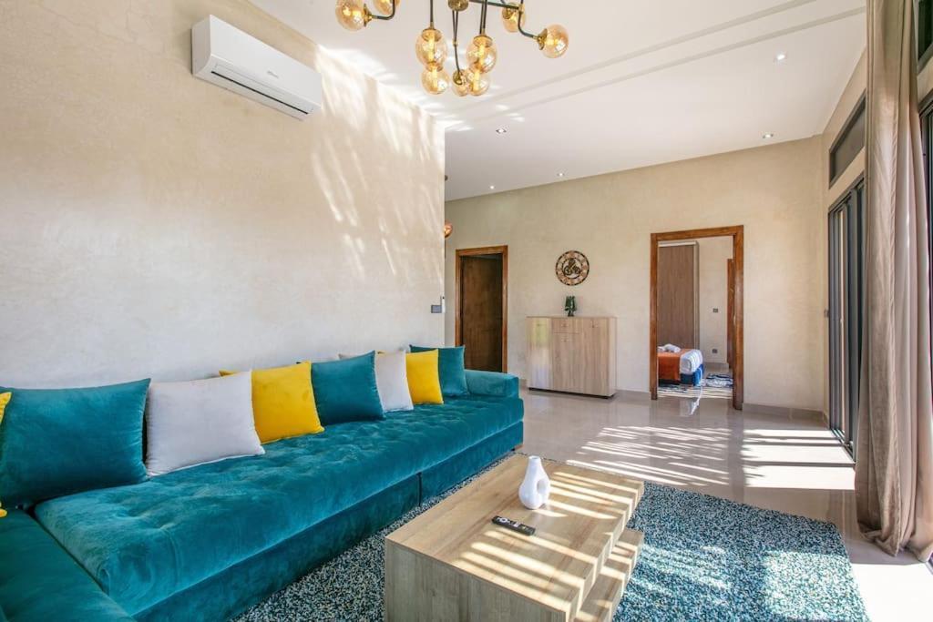 Villa Leila,Piscine , Grand Jardin, Jeux , Cuisiniere マラケシュ エクステリア 写真