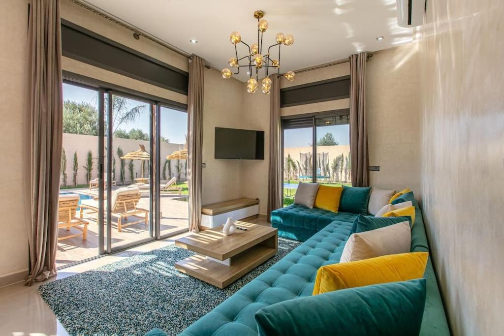 Villa Leila,Piscine , Grand Jardin, Jeux , Cuisiniere マラケシュ エクステリア 写真