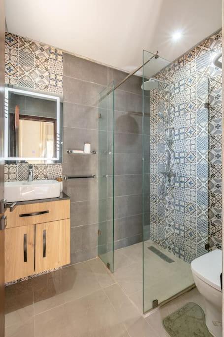 Villa Leila,Piscine , Grand Jardin, Jeux , Cuisiniere マラケシュ エクステリア 写真